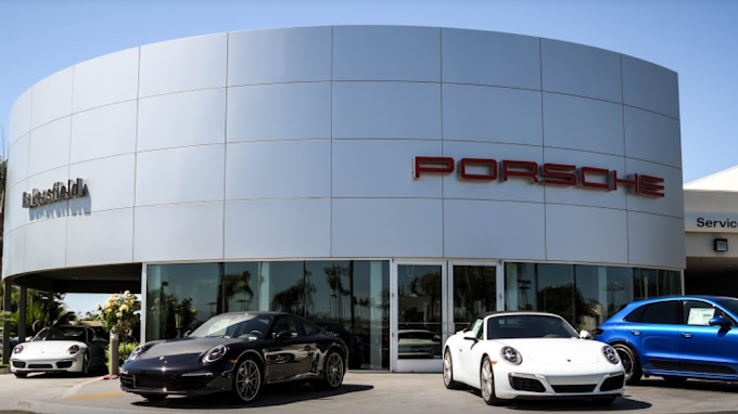PORSCHE